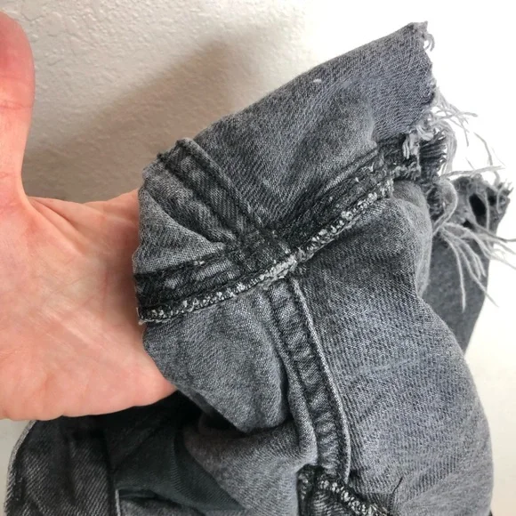 Urban Outfitters BDG A-Line Shorts Washed Black Raw Hem Distressed Short Size 24 - Picture 12 of 16